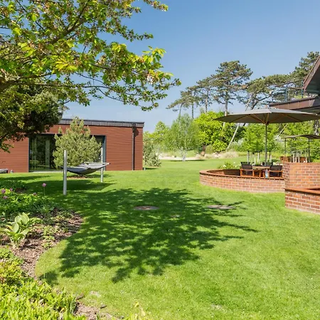 Schmidt - Strandhaus Direkt Am Mit Sauna, Sport Und Duenengarten Iv * 로스토크